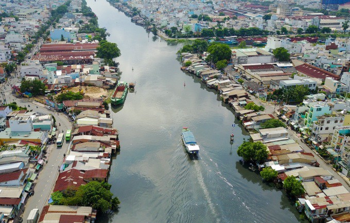 Kênh Đôi, quận 8 - nơi TP HCM đang có kế hoạch di dời nhà hai bên để chỉnh trang.