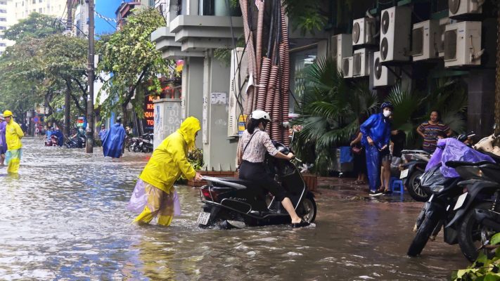 Hà Nội đưa tình trạng ngập khi mưa lớn vào tiêu chí định giá đất